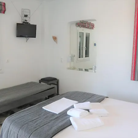 Anna's Place Irakleia (Naxos)